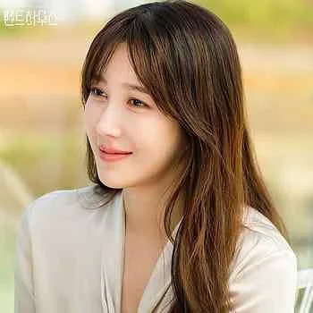 Lee Ji Ah - lee-ji-ah-sexy-15.webp